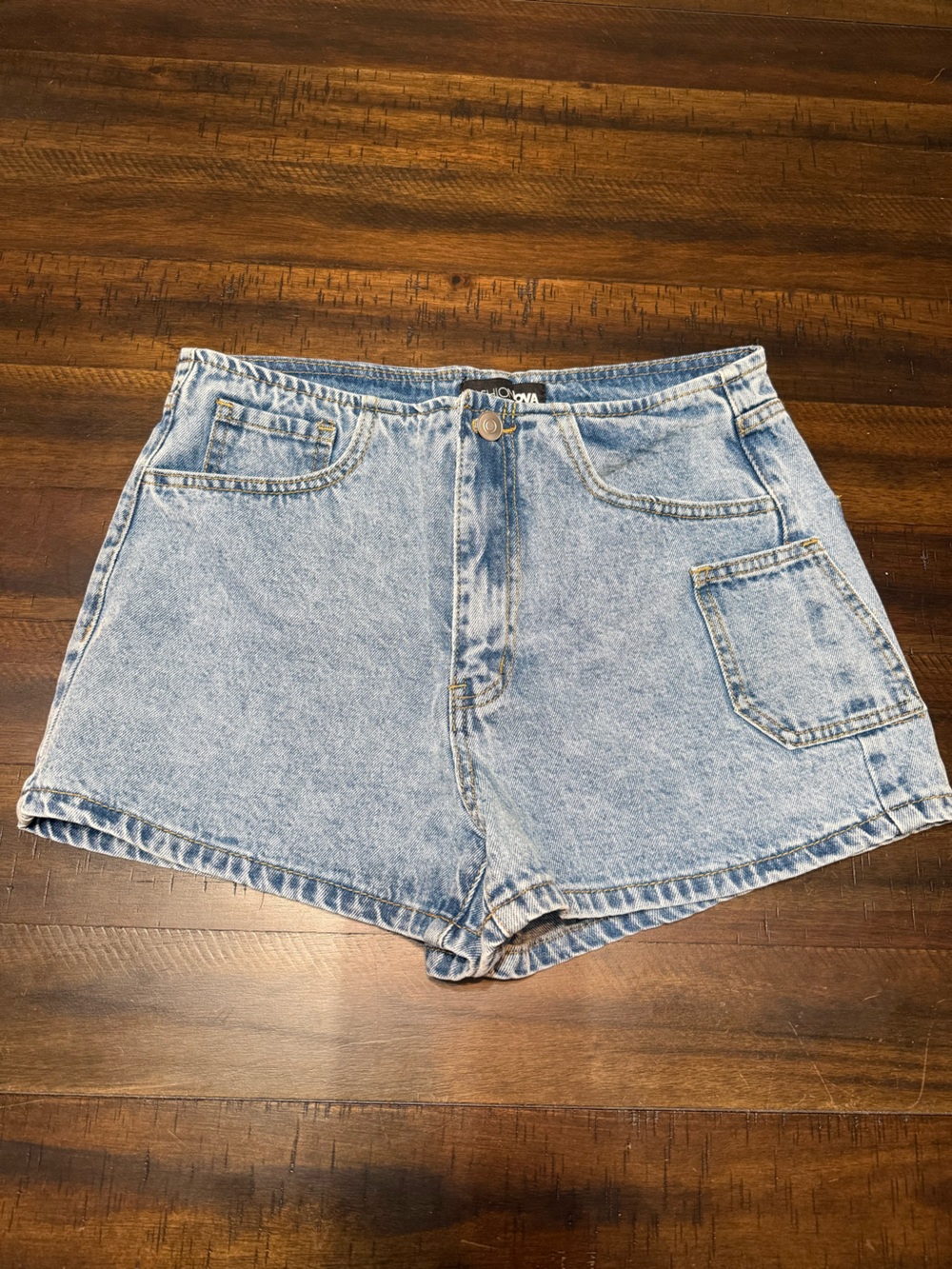 Fashion Nova Light Wash Denim Women's High-Rise Shorts